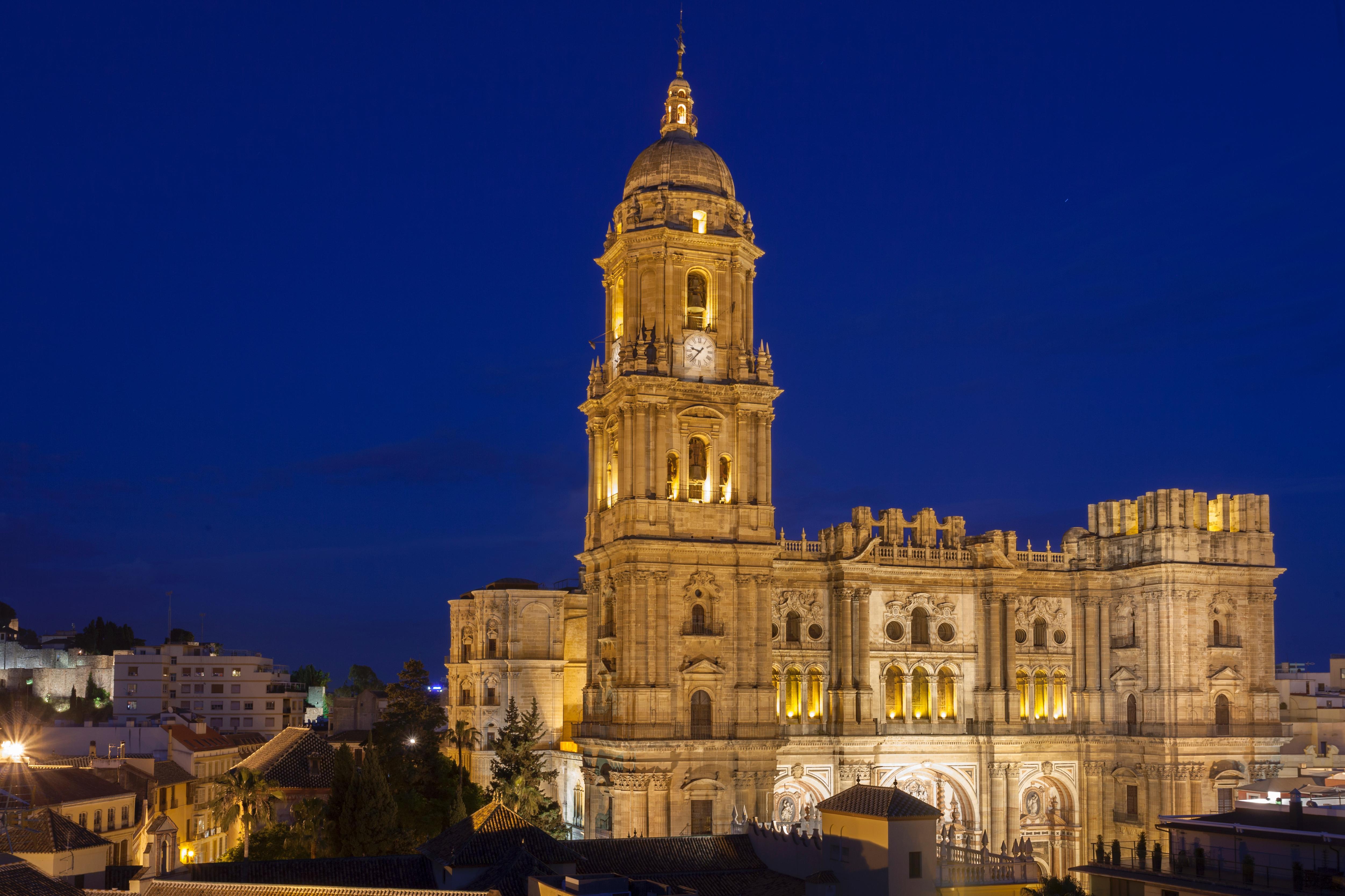 Petit Palace Plaza Malaga Hotel Exterior photo